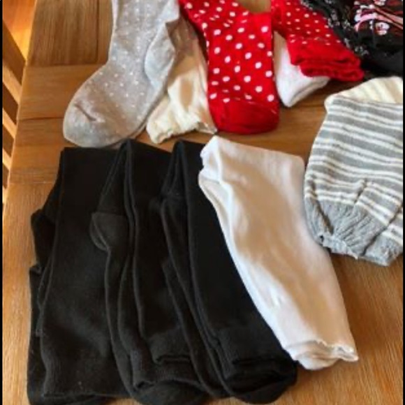 Bundle/Variety of Girls Socks and Leg Warmers. - Picture 4 of 8
